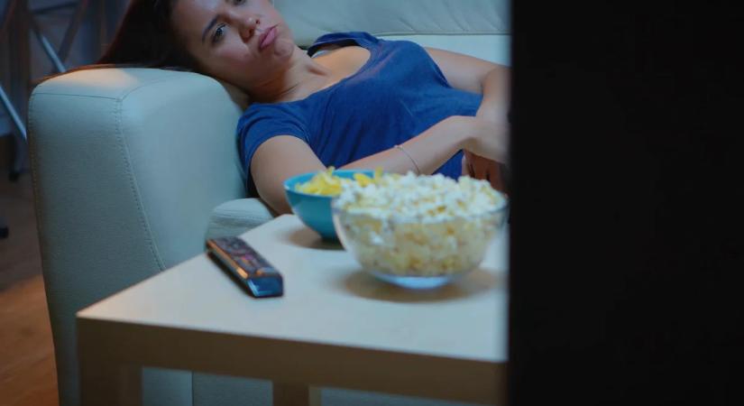 Január 1-jén mindenki a képernyőre tapadt: 50 százalékkal ugrott meg a tévézés a másnapos Magyarországon