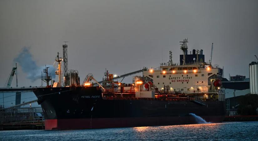 Hoppá: máris 30 százalékkal többet adtak a venezuelai kőolajért – mi történik itt?