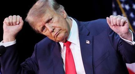 Gigantikus Trump-siker, Nobel-békedíj-érmet kapott az amerikai elnök