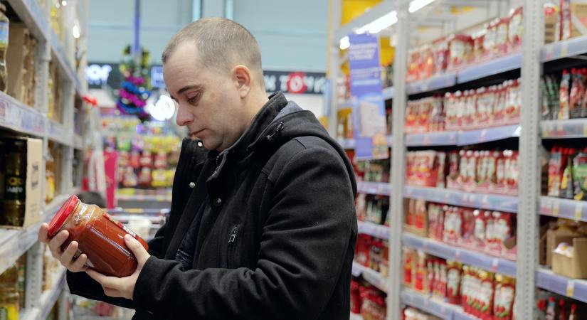 Visszahívtak egy paradicsomszószt, üvegszilánk lehet benne