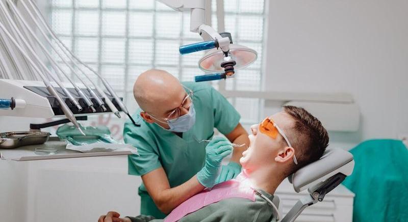 Bölcsességfog-problémák és eltávolításuk