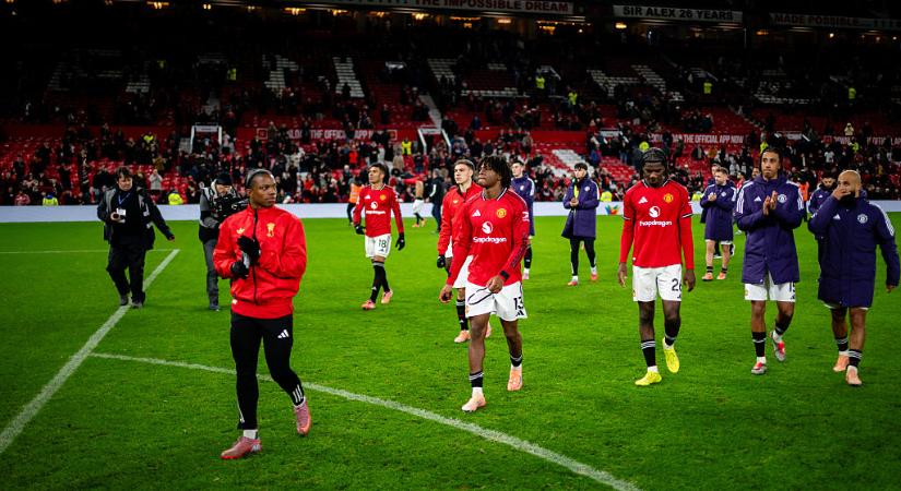Az AZ Alkmaarhoz igazolhat a Manchester United hollandja – sajtóhír