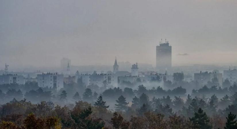 Tovább romlott a levegő minősége, ismét előkerülhetnek a maszkok