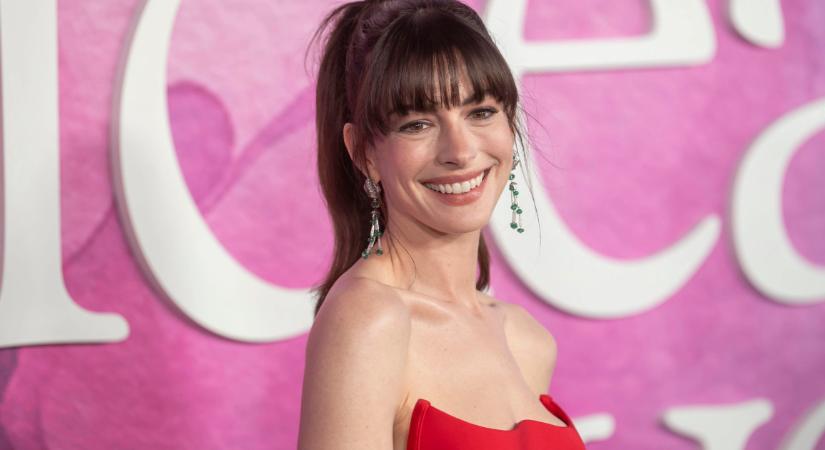 Erzsébetvárosban látták sétálni Anne Hathaway-t
