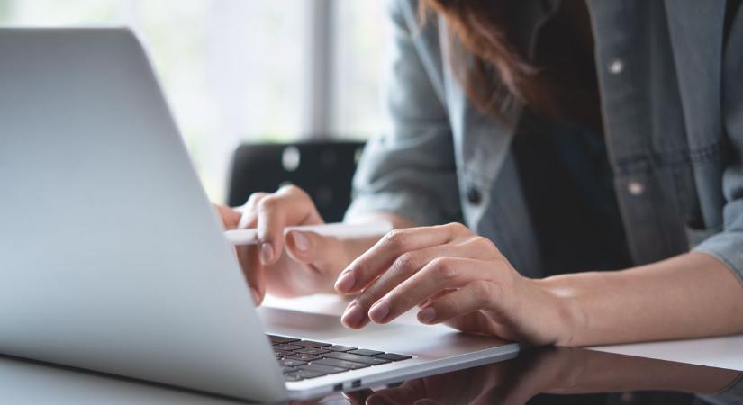 NAV: tízezrek nem kérik időben az adókedvezményt, pedig már januárban járna a pénz