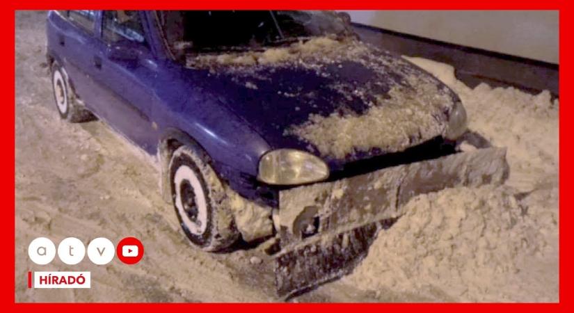 Bírságot kapott a dorogi férfi, aki hókotróvá alakította autóját, hogy segítse a várost