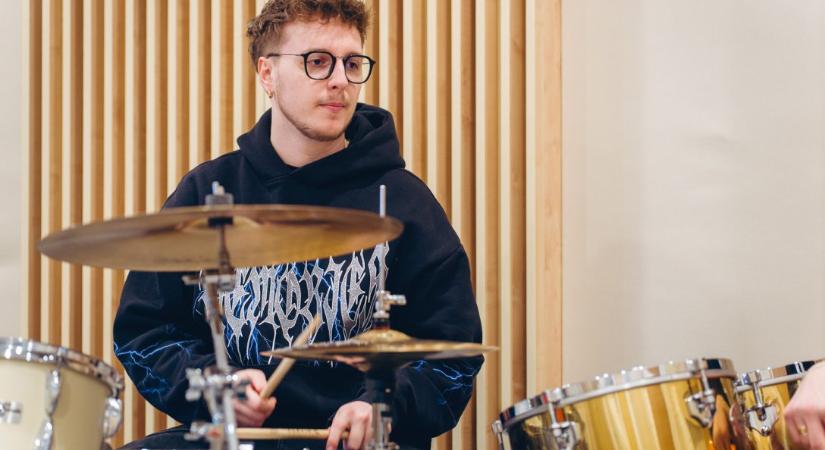 Borbély Bence Regő: A trendek helyett kizárólag önmagunknak akarunk megfelelni