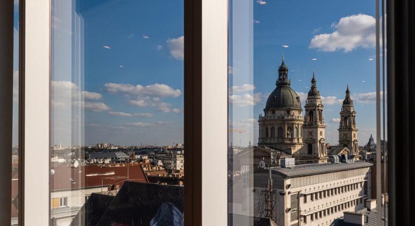 Parragh László utódja: Lecseréltük az elnöki Mercedes-limuzint, puritán irodaházba költöztünk