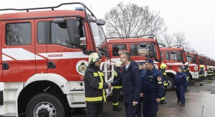 Rétvári Bence: működött a katasztrófavédelem és a rendőrség rendszere