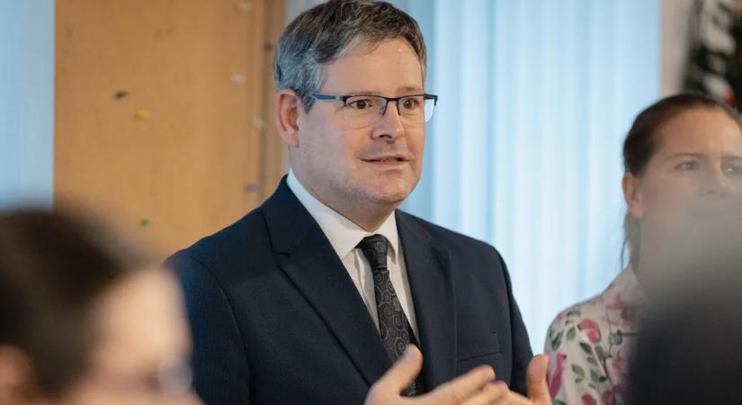 „Ma már százezrek dolgoznak úgy, hogy korábban erre nem volt esélyük.” - Hatalmas eredmények a fogyatékosságügyben