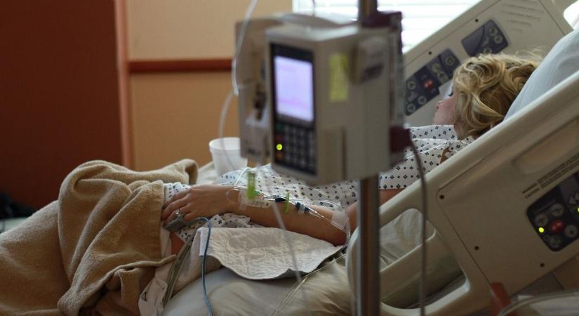 „Három tünetet megnéztem az interneten, és azt hittem, hogy csak a menopauza miatt van”