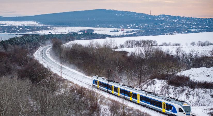 Azt mondja a MÁV-vezér, hogy nagyot javult a magyar vasút