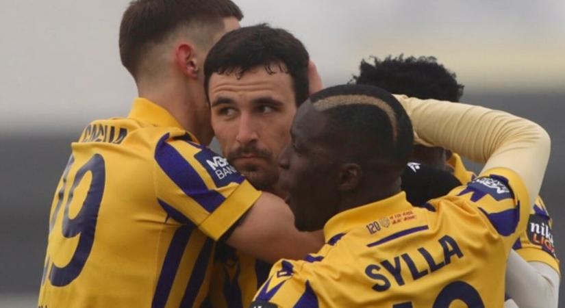 Gálázással kezdte az évet a DAC, a sárga-kékek átgázoltak a Karcagon