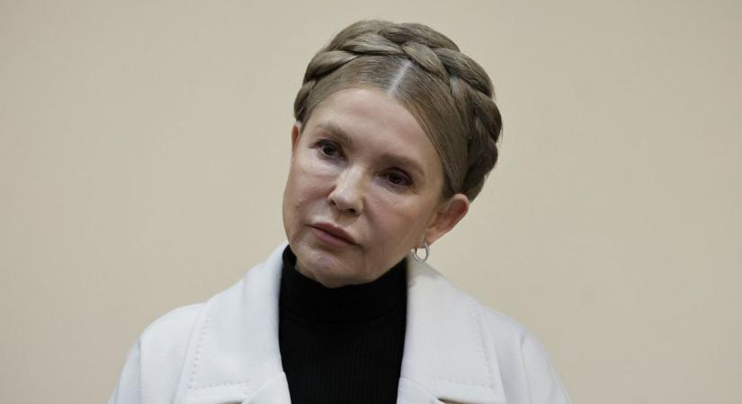 Miután az aranyvécébe belebukott Zelenszkij jobbkeze, arany kerekesszékkel fejeznék le az ellenzék egyik vezetőjét