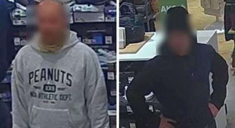 Cipőt lophatott ez a két férfi Győrben, szóljon ha felismeri őket - fotó