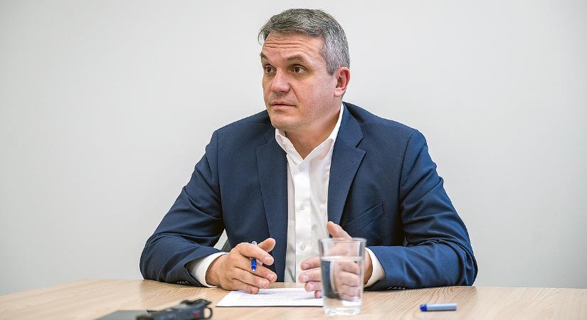 Ursula von der Leyen átverte Európát?! Nincsenek garanciák, részletszabályok, ismét felforrnak a városok