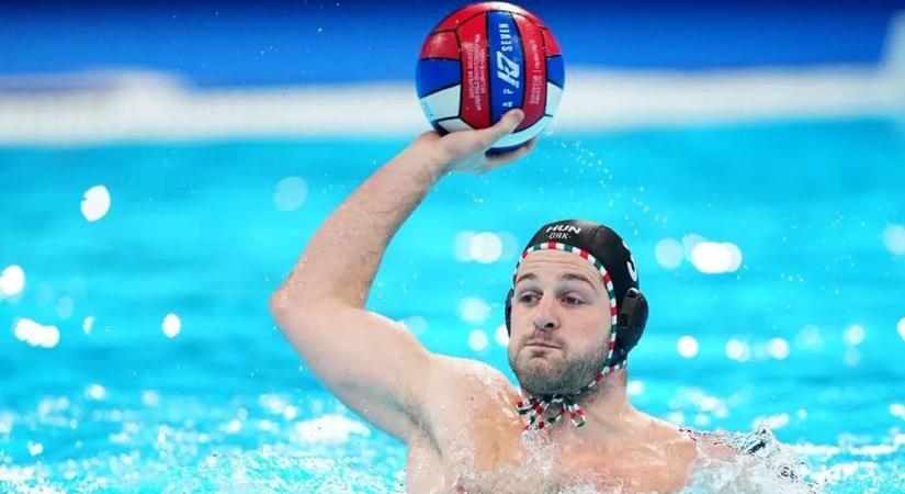 Hihetetlen: folyt a vér a magyar válogatott első vízilabda középdöntőjén – videó