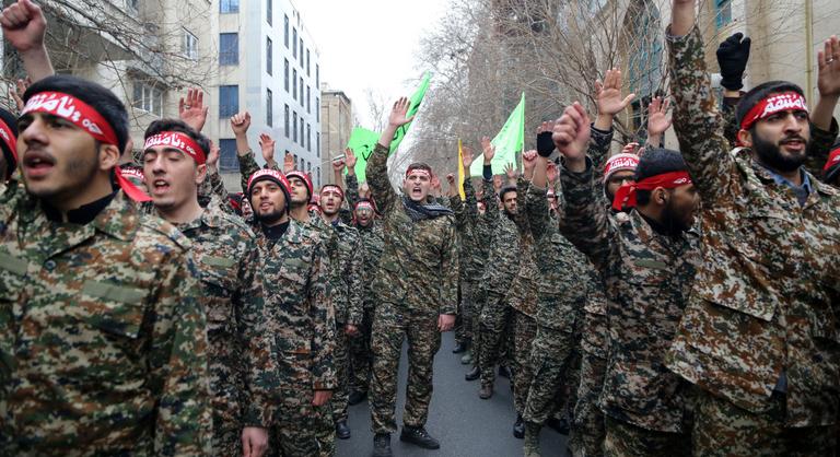 Durvul a helyzet, már a Munkásőrség is beszállt a zavargások vérbe fojtásába