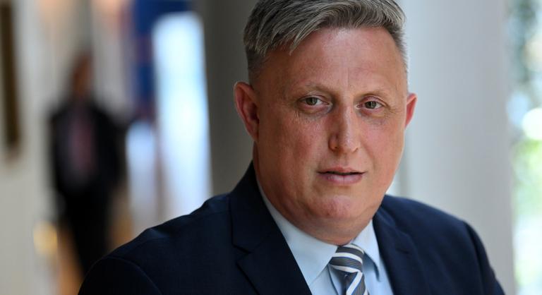 Döntött a bíróság Győrffy Balázs ügyében, a volt fideszes EP-képviselő részegen bántalmazott egy nőt