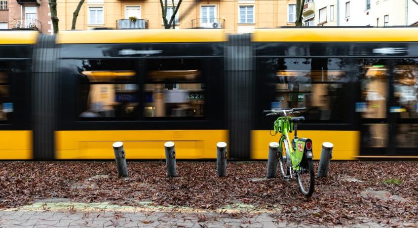 Gázolt a villamos a Móricz Zsigmond körtérnél