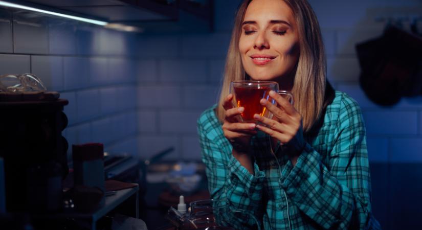 Mutatunk 5 meleg, bekuckózós italt, ami segíthet jobban aludni télen