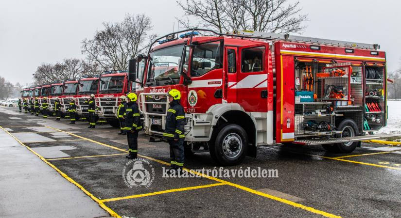 Hajdú-Bihar megyébe is jutott egy új tűzoltóautó – döntően uniós finanszírozással