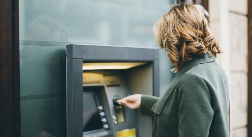 Ingyenes készpénzfelvételi nyilatkozat: hogyan működik, mikor és hol kell megtenni?