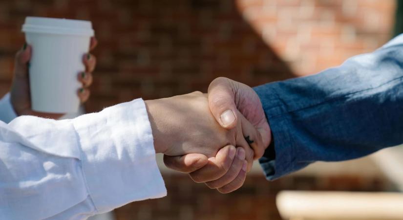 A kéz szorítóereje a lelki egészségről is árulkodhat – meglepő kutatási eredmények