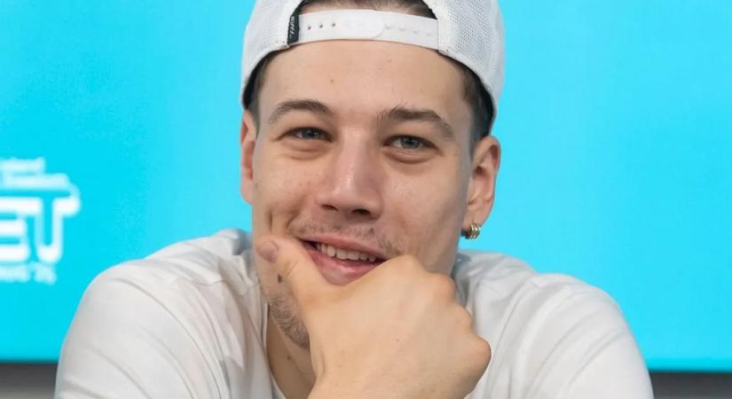 Még mindig T. Danny orra a téma – egy fotó felrobbantotta az internetet