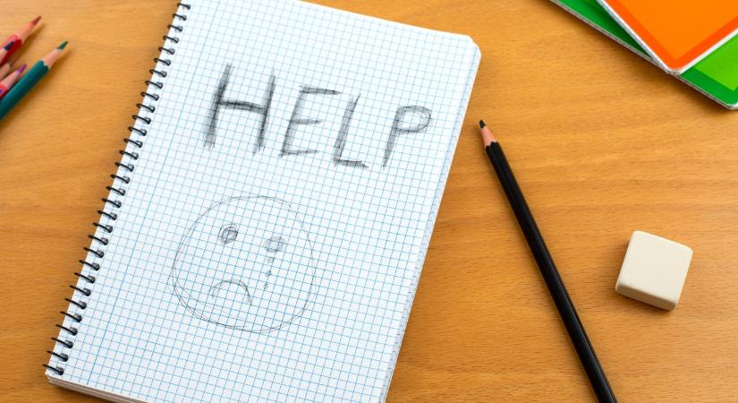 Letartóztattak egy ápolót, miután a kamerák felvételei azt mutatták, hogy megvert egy 5 éves, speciális igényű gyermeket