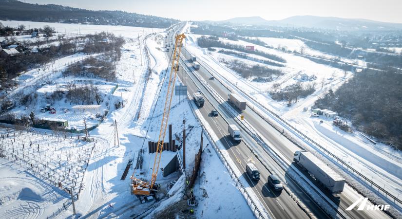 Ezzel a technikával szélesítenek több hidat az M1-es autópályán