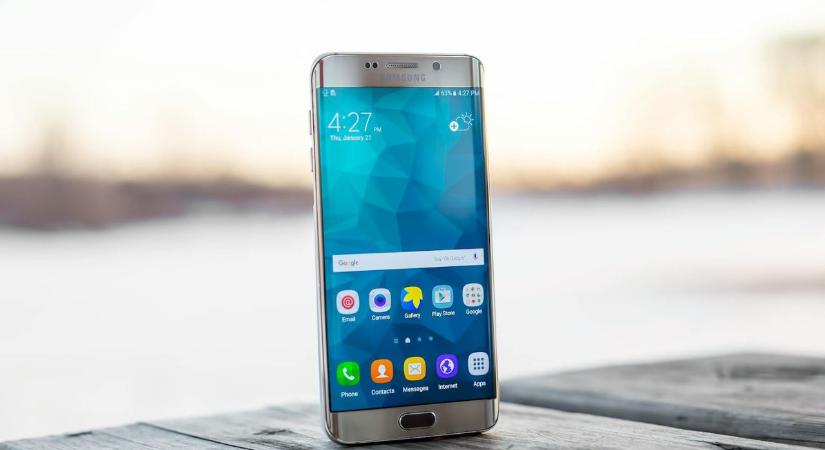 Meghátrált a Samsung: örülhet mindenki, akinek régi Galaxy telefonja van