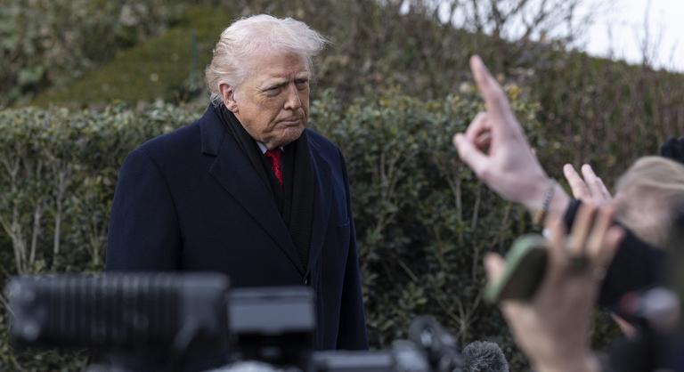 Kemény kérdésre válaszolt Donald Trump, ezért működik együtt a Maduro-rezsim vezetőivel