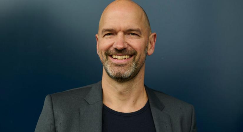 Ha a mesterséges intelligencia elveszi az emberek jórészének munkáját, akkor mi akadályozza meg a politikai felfordulást?