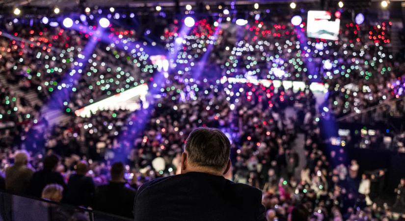 A nap egyik legjobb képe: ha csak egy fotót nézel meg a Háborúellenes gyűlésről, ez legyen az