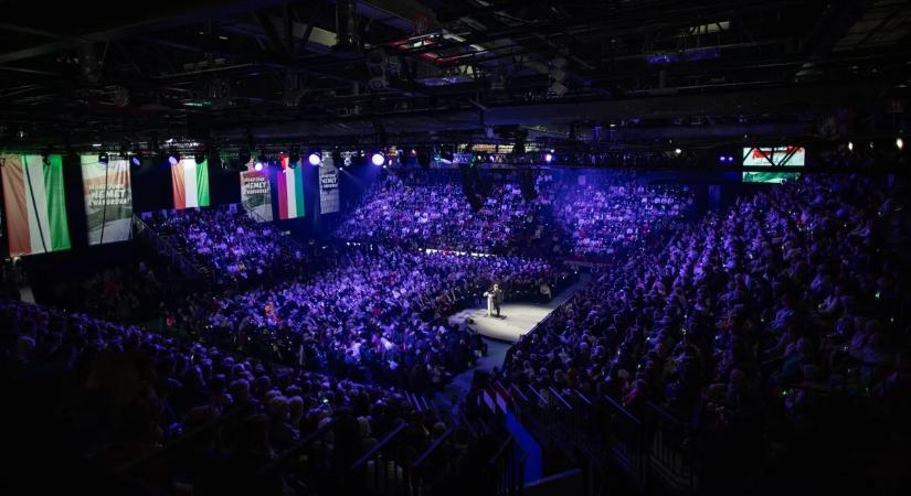 Háborúellenes Gyűlés – Orbán Viktor: Ez fűszeres lett – videó