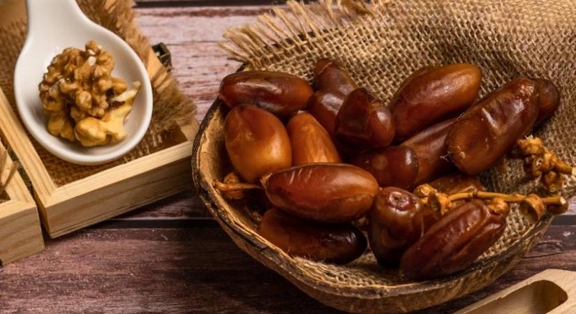 Sütésnélküli, pihekönnyű brownie falatkák: egészséges alapanyagokból készül