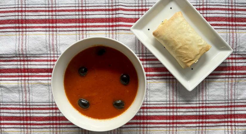 Zsurek, tökös kakiszilva-kompót, sült paprika – melengesd meg a bendőd 3 ízbomba levessel!