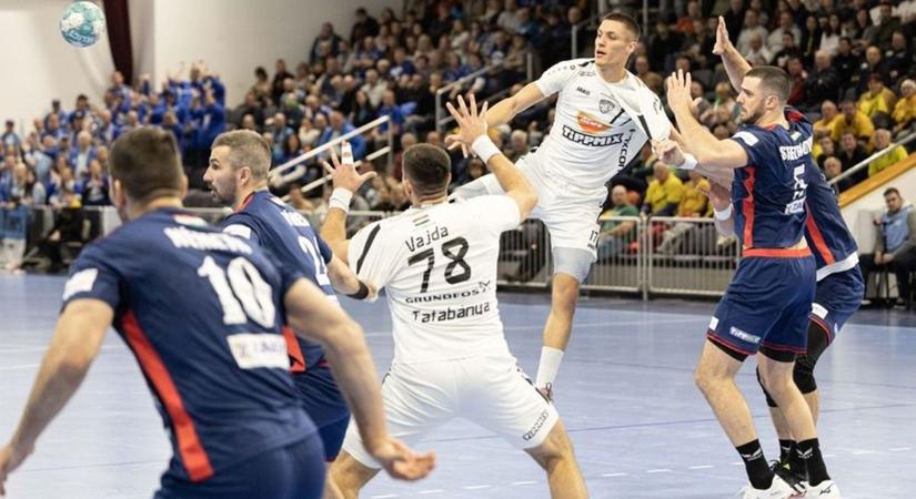 Fordulás után fordítottak