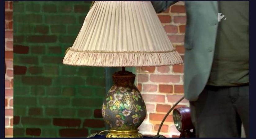 Nem az volt, aminek hitték – különös Zsolnay-tárgy a Kincsvadászokban