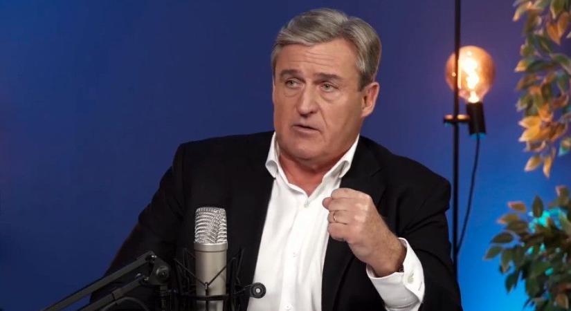 Magyar Péter bemutatta az új szakemberét