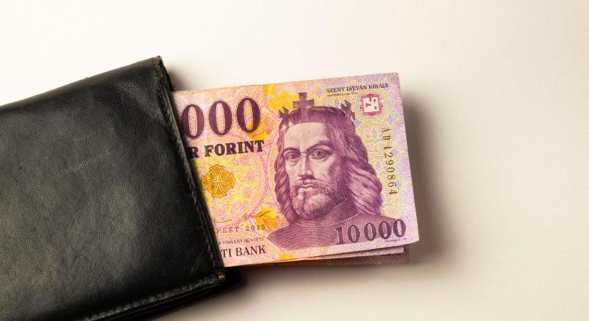 Azonnal közölték, óriási változás a nyugdíjak kifizetésében, mindenkit érint a bejelentés