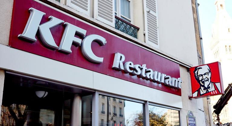 Kiakadtak a franciák, hogy terjed a muszlim szigor a gyorséttermekben