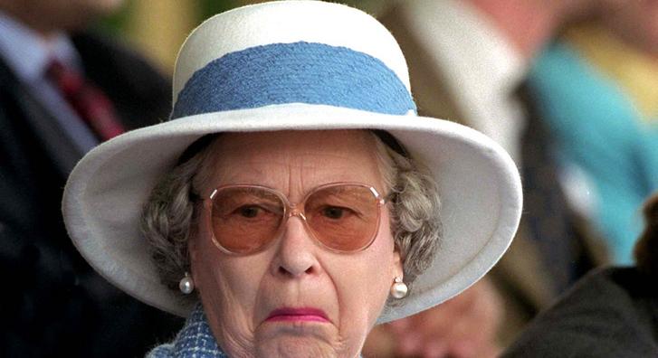 Szálljon be II. Erzsébet királynővel az internetbe!