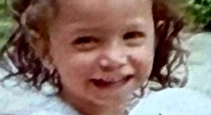 Elraboltak egy hároméves kislányt, miután édesanyját és nagymamáját agyonverték