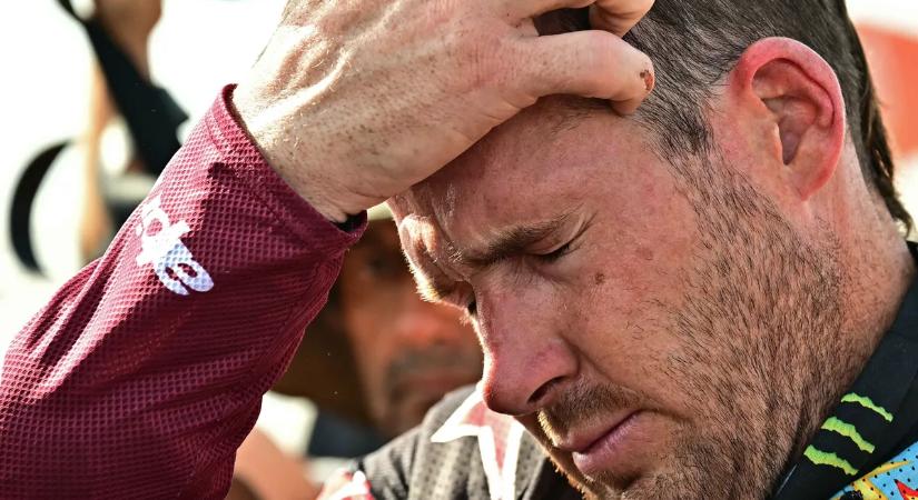 Végzetes baki: eltévedt Afrikában a Dakar-rali első helyezettje