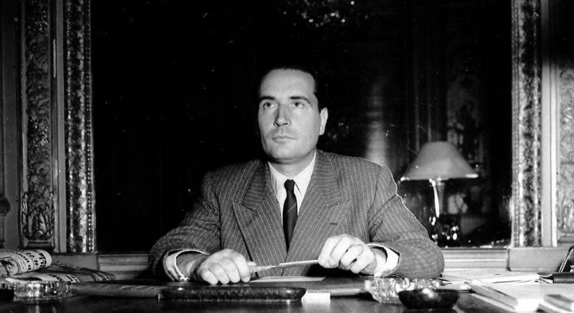 Szélsőjobboldali terroristákkal szimpatizált a szocialista francia elnök