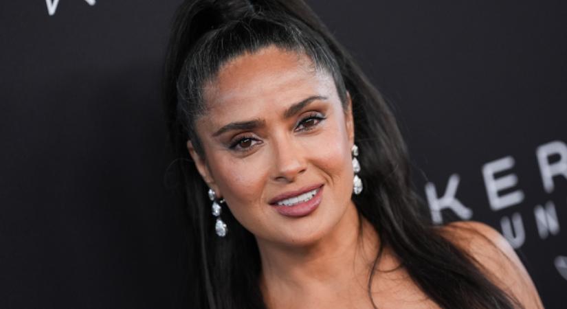 Salma Hayek bőre 59 évesen is ránctalan: ennek az összetevőnek köszönheti