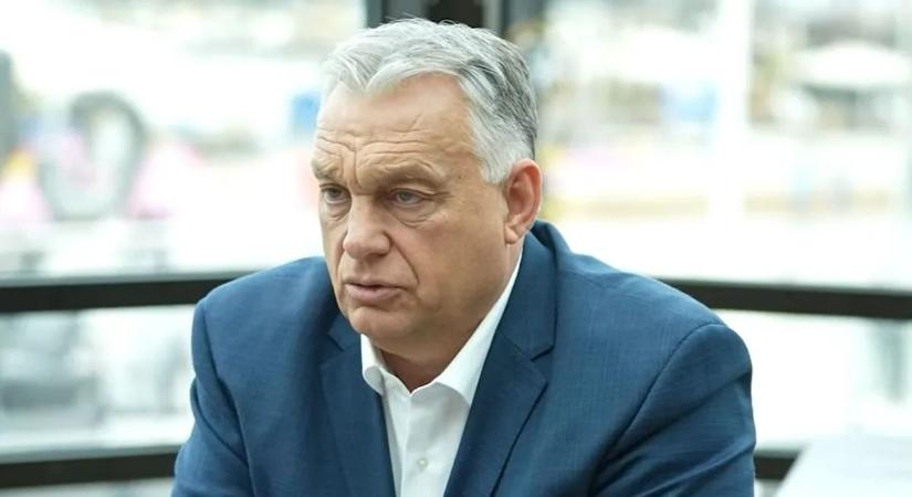 Eddig nem látott fotókat mutatott Orbán Viktor a Háborúellenes Gyűlésről