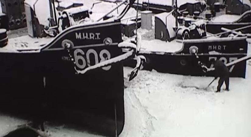 Videón, hogy miként küzdött a város a dermesztő mínuszokkal 1964-ben